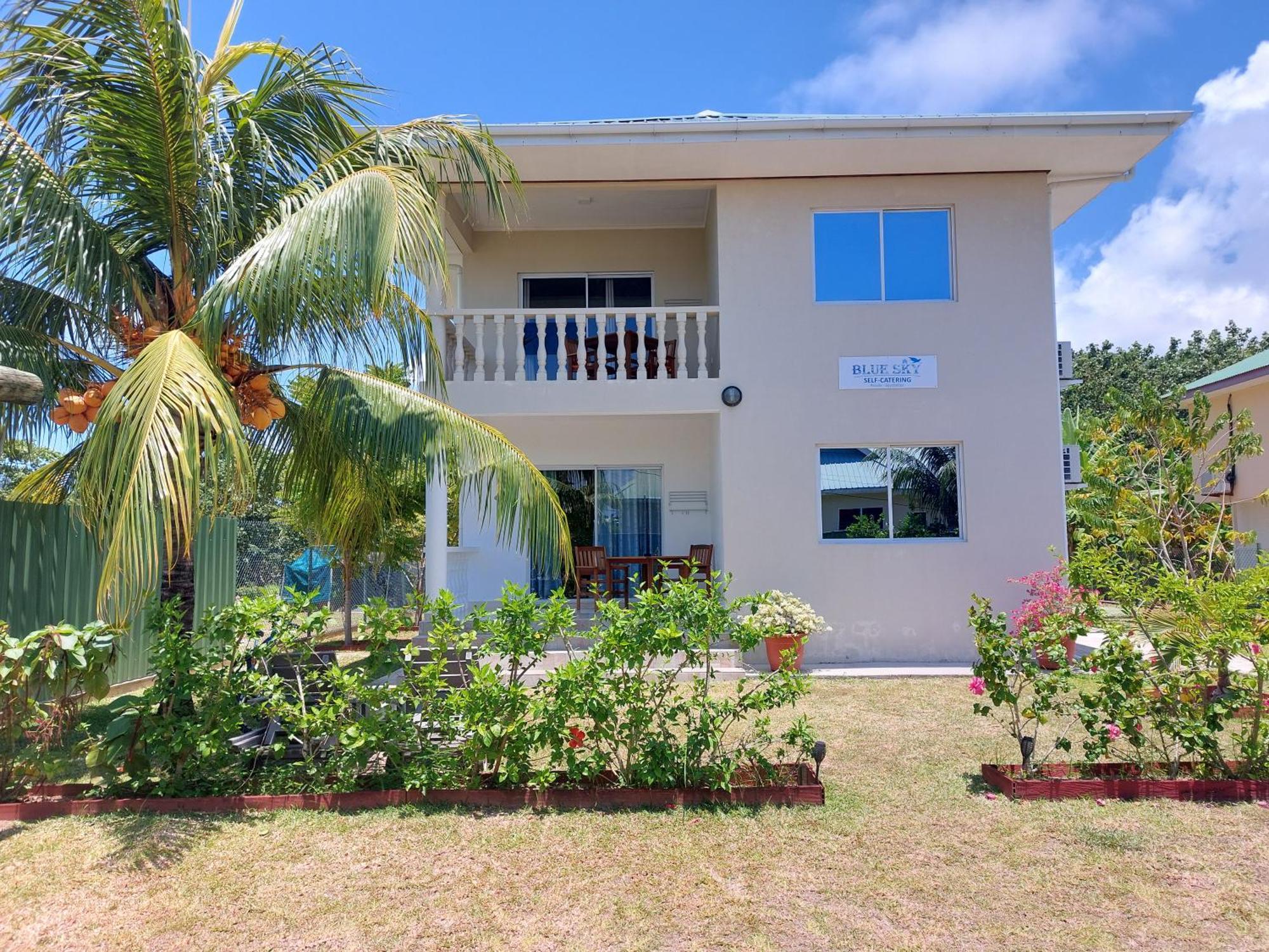 Blue Sky Self Catering Leilighet Grand Anse  Eksteriør bilde