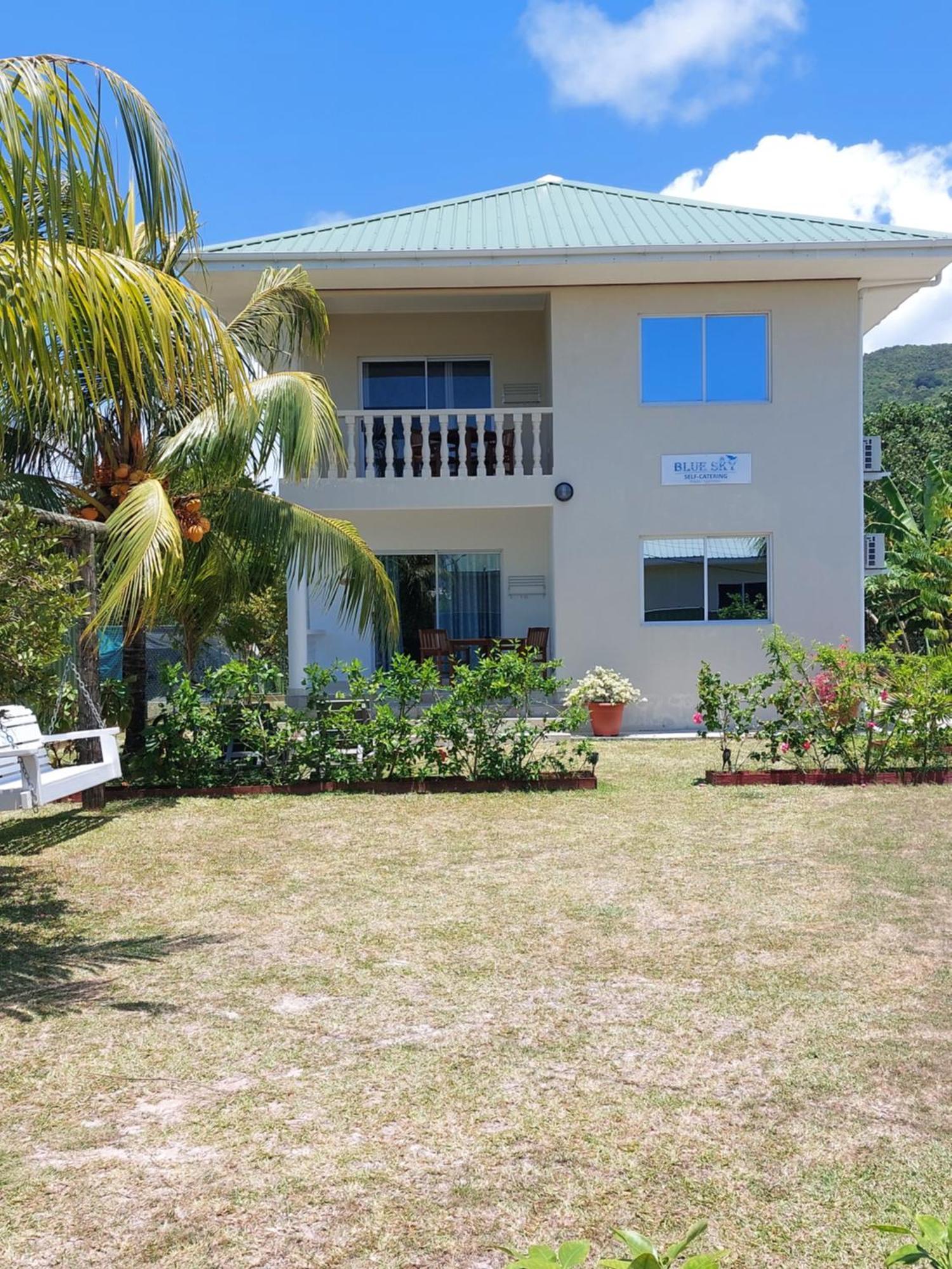 Blue Sky Self Catering Leilighet Grand Anse  Eksteriør bilde